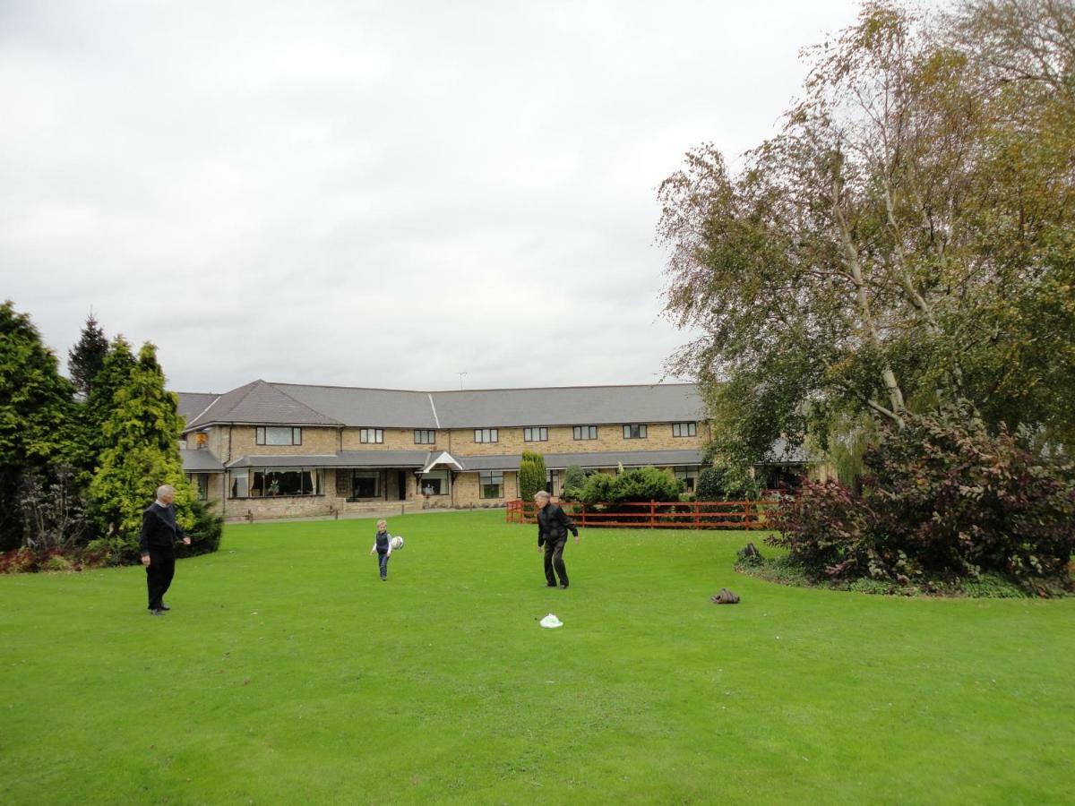 Charmwood Hotel - Cherry Park Hall ワークソップ エクステリア 写真